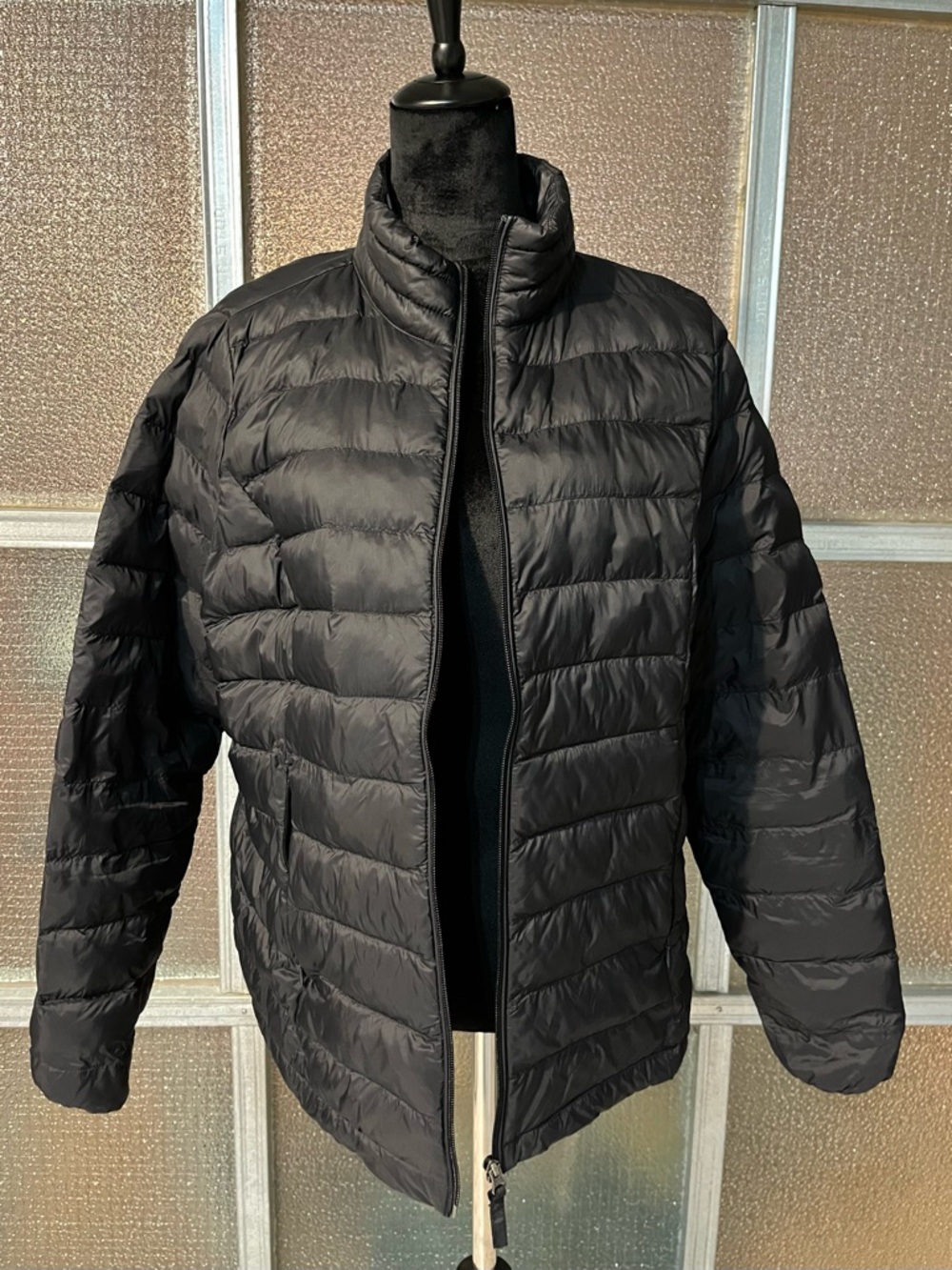 Amazon Essentials Women's Black Puffer Jacket — Ex+ Cond